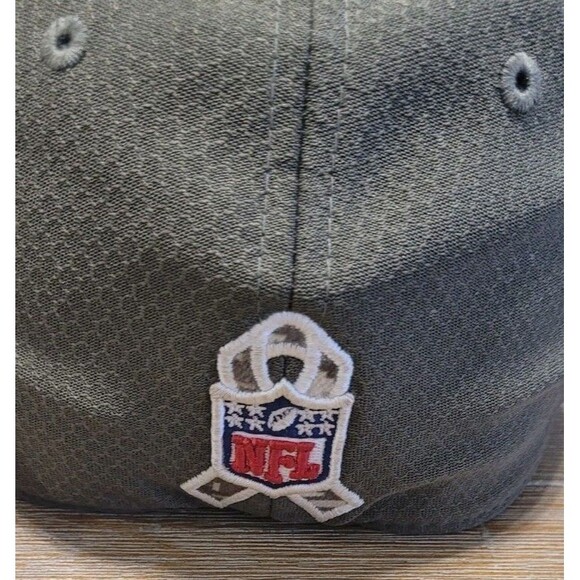 2017 Seattle Seahawks New Era NFL Salute to Service 39Thirty Hat Small - Medium - Picture 3 of 5